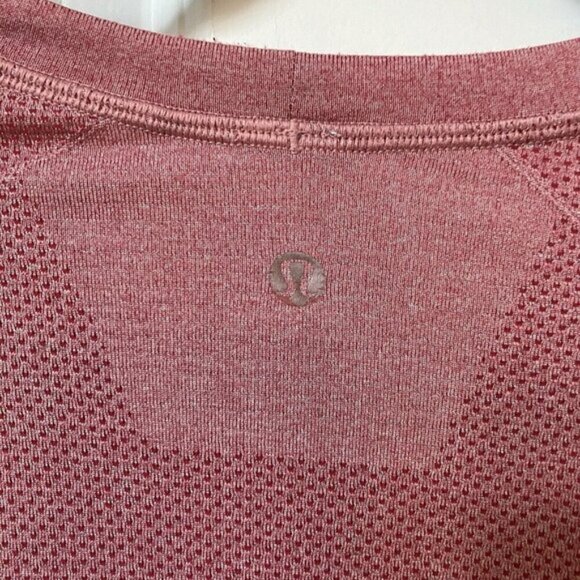Lululemon Mens Shirt Athletic Running Red Outdoor Gorpcore Flawed - Picture 4 of 8
